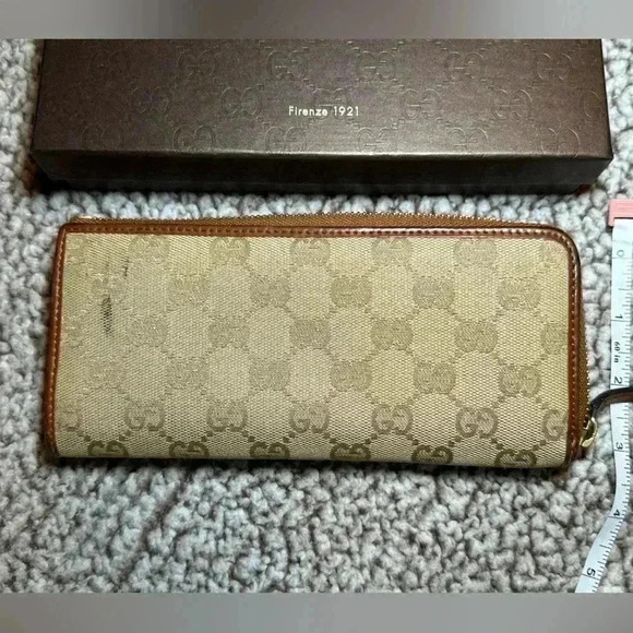 Auth Gucci Zippy Wallet - Metallic Beige Brown Canvas - Picture 7 of 7